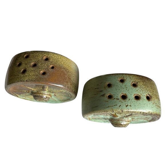 Vintage Frankoma MCM Pottery Wagon Wheel Salt Pepper Drip Glaze Prairie Green - Picture 5 of 13